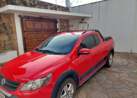  Saveiro Cross 1.6 toda revisada toda original documento em dias pick-up muito bem conservada tudo com procedência sou segundo dono.

Mais informações chamar no chat.