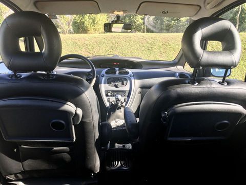 Carro da família, única Dona. Bancos em couro. 101.000km. Completo!