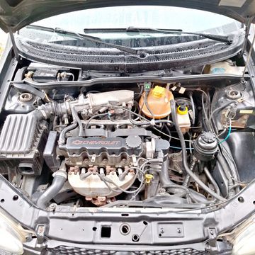 Corsa Sedan Classic 1.0 - Ano 2001 14349