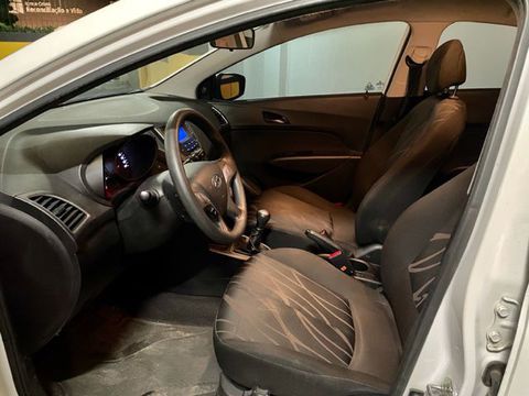 hyunday hb20 1,0 2015 confort 9681