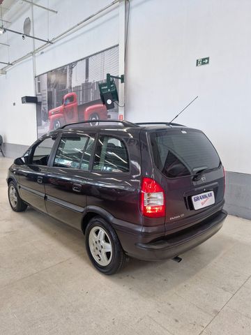 CHEVROLET ZAFIRA CD 2.0 GASOLINA 7 LUGARES 2002 11237