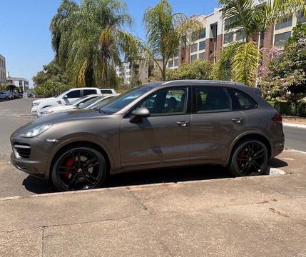 PORSCHE CAYENNE S 4.8 V8 4X4 7830