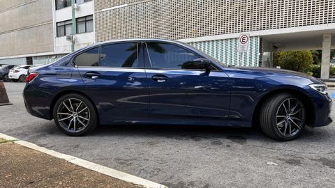BMW 320i AZUL com interior BEGE - 2020 14215