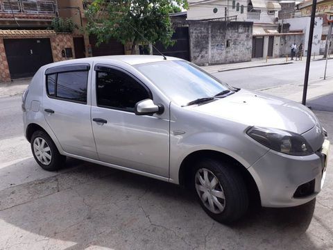 Sandero 1.0 ano 2014/2014 expression na cor Prata 4 portas Flex 