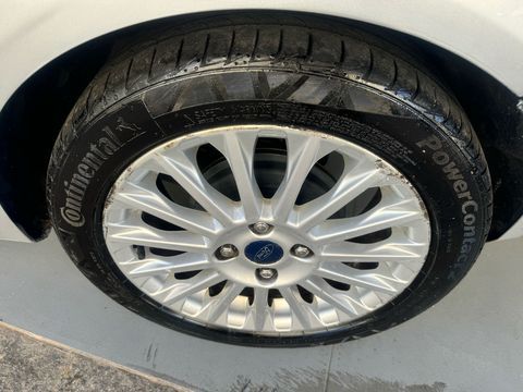 FORD FIESTA HATCH 1.6 TITANIUM AUTOMÁTICO 2014 12175