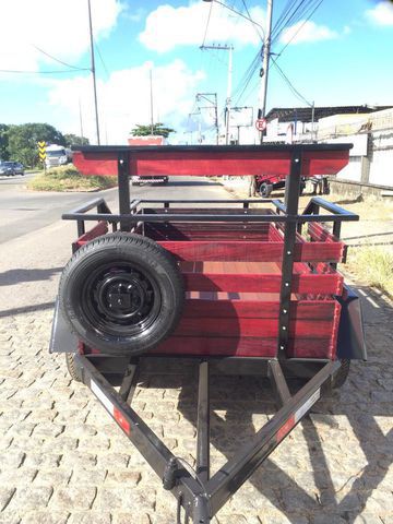 Carreta fazendinha 2 eixos. 2.30 x 1.30 x 0.50. ( R$ 6.200,00)

1.500kg de capacidade de carga
5 pneus novos - Suspensão de balança de interferência - Solda mig mag
Madeira de roxinho - Parte elétrica feita - Paralamas com 4 dobras, muito reforçado - Tranca da tampa traseira de carroceira de caminhão
Homologada ao Inmetro com Nota fiscal e chassi marcado

Consulte nossas Redes sociais Carretas Israel e Israel Representações!!!

Rod. Engenheiro Fabiano Vivacqua, 217 - Bairro: Bnh - Cachoeiro de Itapemirim – Rio de Janeiro - 29313-656
Frete Região Sudeste Brasil – Rio de Janeiro - São Paulo – Minas Gerais – Espirito Santo

Contato – David  - Cel/Whats; 28 9 9939-7193
