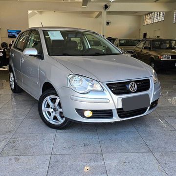 VW POLO 1.6 2010
〰〰〰〰〰〰〰〰〰〰〰〰〰〰〰
🔹ANO 2010
🔹MODELO - POLO 1.6
🔹MOTOR 1.6
🔹KM 84.000
🔹COMPLETO 
🔹 FARÓIS DE MILHA
🔹SOM ORIGINAL USB 
🔹 BANCOS REVESTIDOS EM COURO 
🔹AJUSTE DE BANCO E VOLANTE 
🔹PNEUS NOVOS 
🔹MANUAL E CHAVE RESERVA