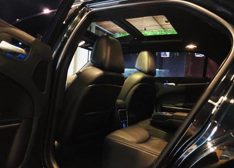 Chysler 300c v6  8302
