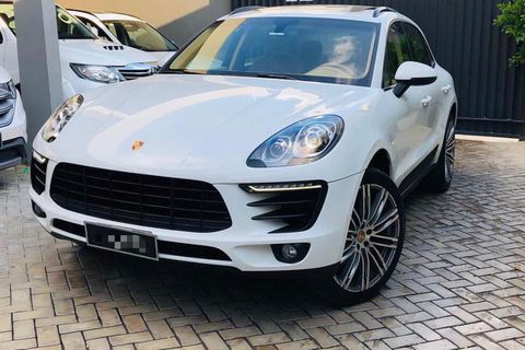 OBSERVAÇÕES:

IPVA pago, sem multas ou débitos. Não é carro de leilão ou sinistro!
Recém revisado.
Carro de não fumante.
Se interessou?  
Ligue: (12) 9/9633/8098
Falar com André.

LORENA-SP