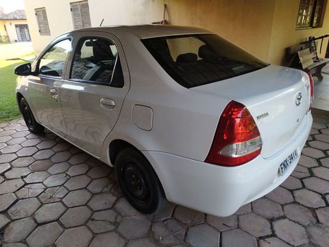 Etios, 2017, único dono, sedan, ótimo estado. 9204
