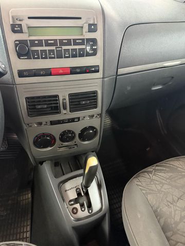 FIAT IDEA  ADVENTURE 1.8 FLEX DUALOGIC 2010 11596