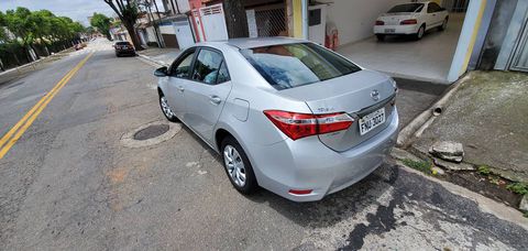 Toyota Corolla 6889