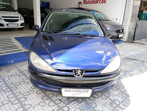 O Peugeot 206 Soleil 2003 é um Hatch com motor 1.0 de 16 válvulas (70 cv) de 16 válvulas (110 cv), conhecido por ser econômico e ter um bom desempenho para a época. Ele apresenta características como design estiloso, praticidade e baixo consumo de combustível. O carro tem suspensão dianteira MC PHERSON e traseira de braço arrastado, com câmbio manual e tração dianteira.
LAUDO CAUTELAR APROVADO
VEICULO COM DIREÇÃO, VIDROS E TRAVAS ELÉTRICAS, LIMPADOR E TÉRMICO TRAS, 4 PNEUS NOVOS
*GRAMKAR MULTIMARCAS , ONDE VC ENCONTRA OS MELHORES VEICULOS , AS MELHORES OPÇÕES DE USADOS E SEMINOVOS , O NOSSO OBJETIVO É SEMPRE OFERECER AS MELHORES OFERTAS , COM A QUALIDADE E CONFIABILIDADE DE QUEM ENTENDE DO ASSUNTO !!!
COMPRE SEU VEICULO COM QUEM ENTENDE DO ASSUNTO SÃO 28 ANOS DE TRADIÇÃO E SEDE PRÓPRIA
SÃO MAIS DE 80 VEICULOS EM ESTOQUE
GRUPO GRAMKAR MULTIMARCAS A CERTEZA DO MELHOR NEGÓCIO!!!
NOS RESERVAMOS NO DIREITO DE CORRIGIR QUALQUER TIPO DE ERROS DE DIGITAÇÃO