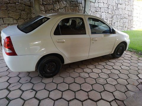 Etios, 2017, único dono, sedan, ótimo estado. 8474