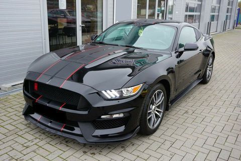 NAVEGAÇÃO DA UE
CÂMERA.
SISTEMA KeyLesGo.
Arranque do rádio.
Modos de condução ajustáveis
Modos de volante ajustáveis
XENON.
Câmera traseira.
Assento aquecido.
Jantes de liga leve originais Ford Mustang com pneus de verão muito bons.