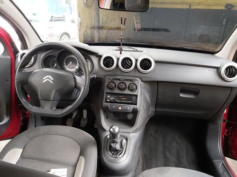 Vendo citroen c3 start com menos de 15000 km preço sem igual. 6494