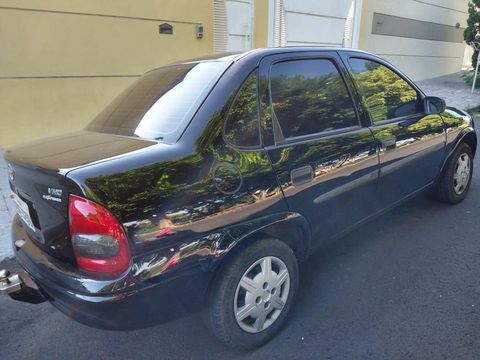 VENDO CORSA SEDAN ANO 2008 ALARME E TRAVA 