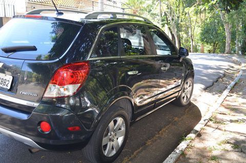 Captiva completa - ar condicionado - bancos em couro - Rodas - Farois de milha - Trio - retrovisores elétricos - 2.4 L - automática - Airbags - ABS 