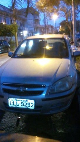 Motor 1.4 flex + GNV, ar condicionado, vidro elétrico, trava, banco de couro. Interior e lataria em boas condições. Necessita reparo mecânico e regularizar documento 2020