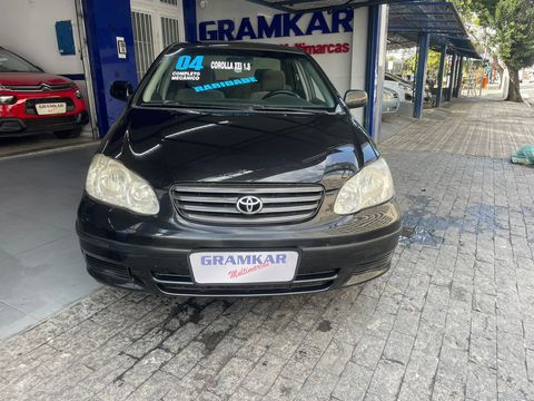 O Toyota Corolla XEi 1.8 16V Gasolina Automático de 2004 é um modelo sedã equipado com motor 1.8 com 16 válvulas e VVT-i, injeção indireta, e tem como principais características conforto, segurança e baixo consumo de combustível,
Motor e Desempenho
Motor: 1.8 de 4 cilindros em linha.
Potência: 136 cv.
Torque: 17,5 kgf.m.
Aceleração: De 0 a 100 km/h em 12,4 segundos.
Velocidade Máxima: 187 km/h.
Câmbio: Automático.
Consumo
Cidade: 8,9 km/l.
Estrada: 13,3 km/l.
Características do Veículo
Tanque: Capacidade de 55 litros.
Sistema de Áudio: Rádio original da Toyota.
Ar Condicionado: Ar condicionado original da Toyota.
Bancos: Equipado com bancos de couro e tapetes originais.
Vidros e Travas: Vidros elétricos nas quatro portas e travas elétricas.
Outros: Possui porta objetos diversos e apoio de braço com dois níveis de altura.
*VEÍCULO PERICIADO E DE PROCEDÊNCIA.
*FINANCIAMOS SEM ENTRADA EM ATÉ 48 X FIXAS (SUJEITO À ANÁLISE DE CRÉDITO).
*ENTRADA EM ATÉ 24 X NO CARTÃO DE CRÉDITO (CONSULTE CONDIÇÕES).
*FINANCIAMENTOS PARA AUTÔNOMOS E SEM CNH .
*TRABALHAMOS COM AS MELHORES FINANCEIRAS DO MERCADO.
*APROVAÇÃO DO SEU CRÉDITO POR TELEFONE (CRÉDITO SUJEITO À ANÁLISE).
*EXCELENTE APROVAÇÃO COM SCORE BAIXO.
*ACEITAMOS CONSÓRCIO CONTEMPLADO OU QUITADO (SALVO ALGUMAS INSTITUIÇÕES).
**NOSSA EQUIPE ESTA PREPARADA PARA MELHOR ATENDE-LO**
**ENTRE EM CONTATO CONOSCO.**
COMPRE SEU VEICULO COM QUEM ENTENDE DO ASSUNTO SÃO 28 ANOS DE TRADIÇÃO E SEDE PRÓPRIA
SÃO MAIS DE 80 VEICULOS EM ESTOQUE
GRUPO GRAMKAR MULTIMARCAS A CERTEZA DO MELHOR NEGÓCIO!!!
NOS RESERVAMOS NO DIREITO DE CORRIGIR QUALQUER TIPO DE ERROS DE DIGITAÇÃO