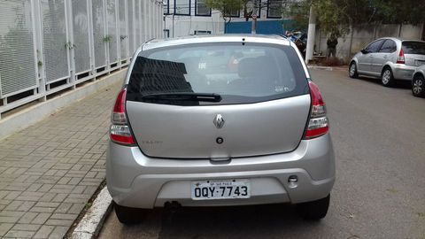 SANDERO ÓTIMO ESTADO BAIXA QUILOMETRAGEM,AR CONDIONADO, VIDROS E TRAVAS ELETRICA, FLEX, 