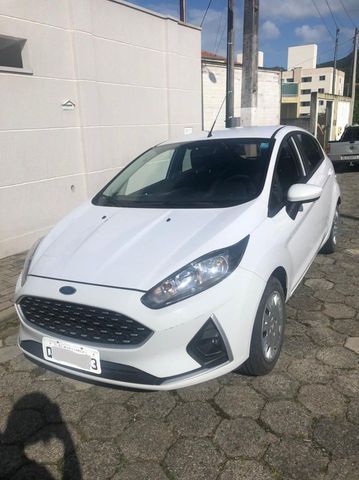 ford fiesta se 16 manual carro camboriu sc ford fiesta 16 se manual 27 mil km todas as revisoes feitas na ford carro todo certinho whatsapp 4799266 5655 ford fiesta 2018 flex hatch carro camboriu sc ford fiesta 2018 flex manual hatch 27000 branco 4 portas alarme ar condicionado retrovisores eletricos sensor de estacionamento volante com regulagem de altura airbag freio abs ar quente desembacador traseiro travas eletricas vidros eletricos direcao hidraulica radio farol de neblina