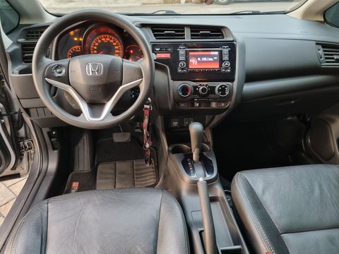 Fit Ex 2015 - Banco de Couro - Câmera de Ré  9742