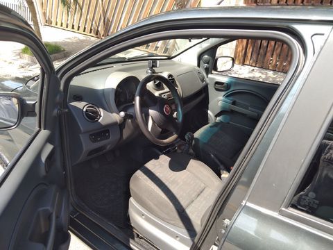 Fiat Uno Vivace flex 8 v 5 portas ano 2014 10112