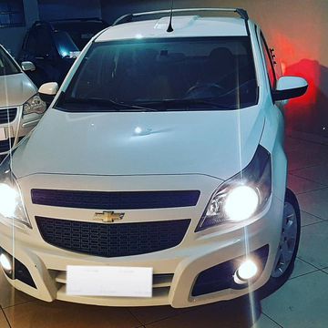 GM Montana Sport 2015
Versão Top de linha | Completa
Duplo Air bag e ABS
Cruise Control
Volante Multifuncional 
Rodas de liga leve aro 16
Manual e chave reserva 