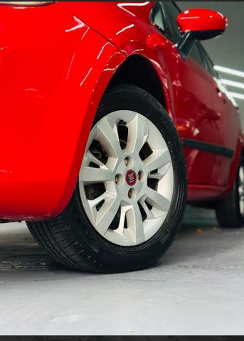 FIAT PUNTO ATTRACTIVE 1.4 2014 13922