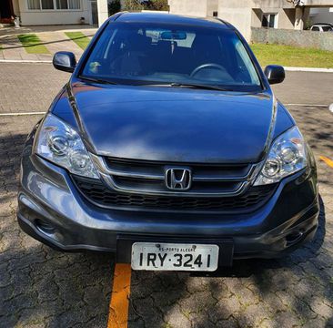 2 dona, carro de mulher. Revisões em dia, até 40 mil feitos em concessionária. IPVA PAGO. Inteira. Não aceito troca
