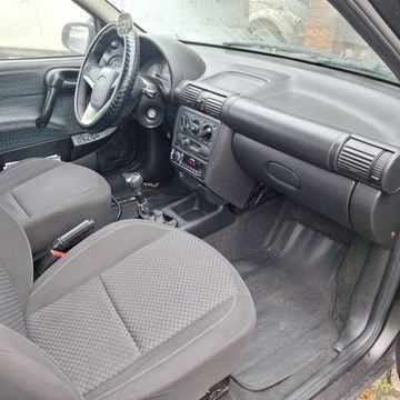 Corsa Sedan Classic 1.0 - Ano 2001 14348