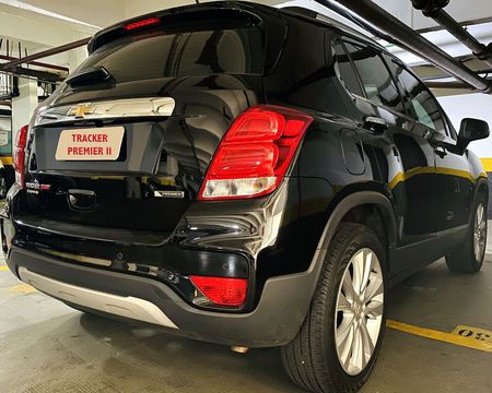 Tracker Premier 2 TURBO, 19500km, 2018/2018 , unica dona, roda liga leve aro 17, preto perolado, em perfeito estado. whatsapp 11985638256