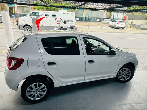 RENAULT SANDERO AUTHENTIQUE 2018 11692